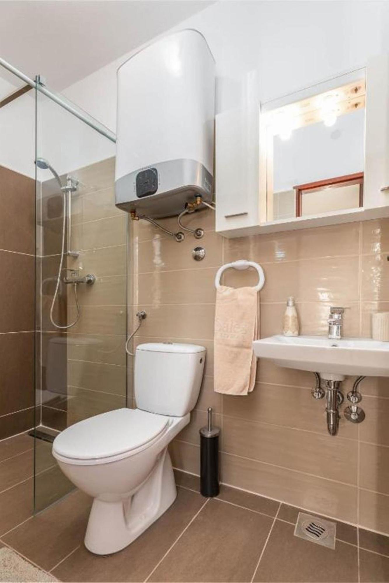 Lovely Apartments In Valbandon Fazana Exterior photo
