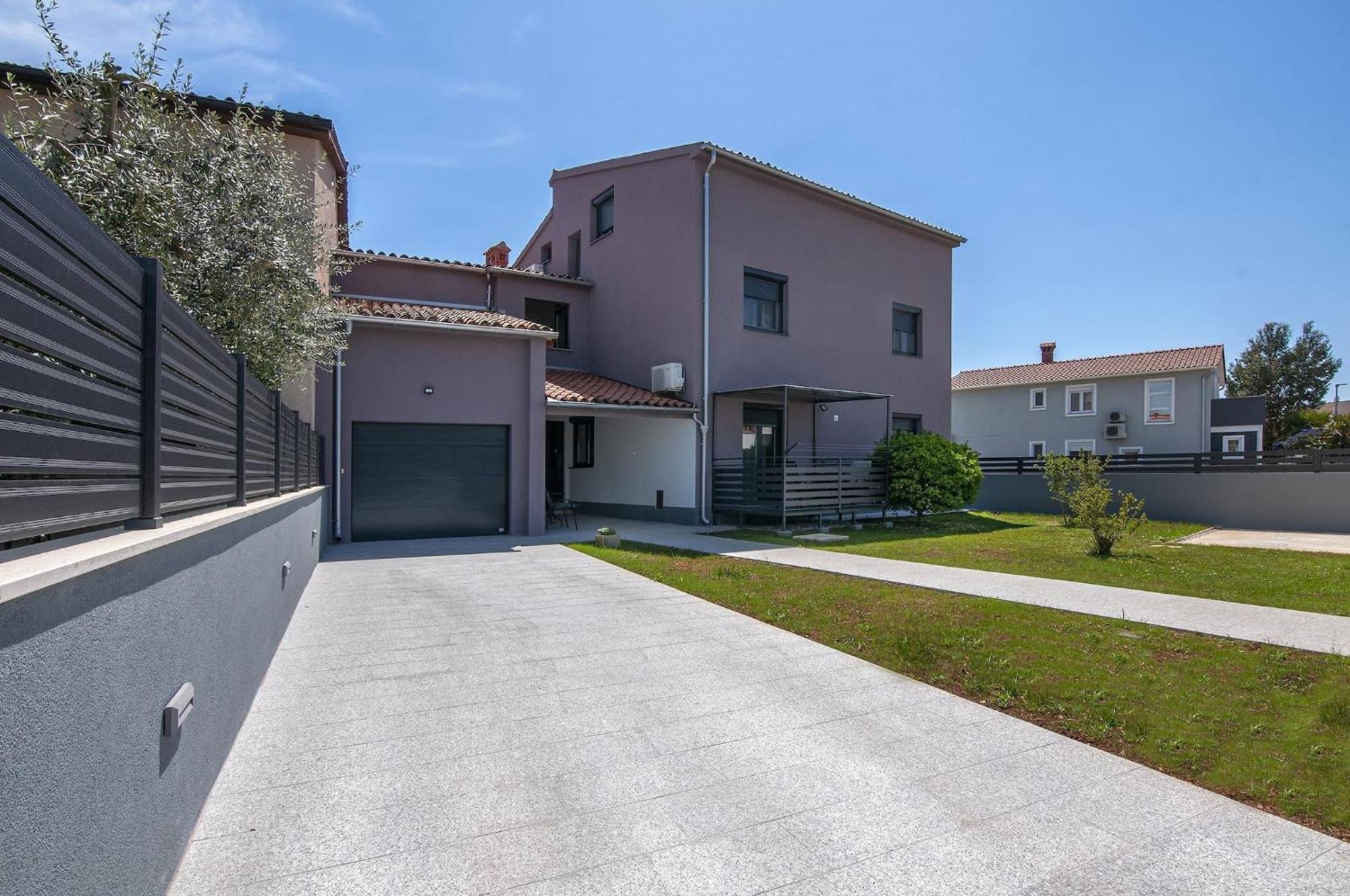 Lovely Apartments In Valbandon Fazana Exterior photo
