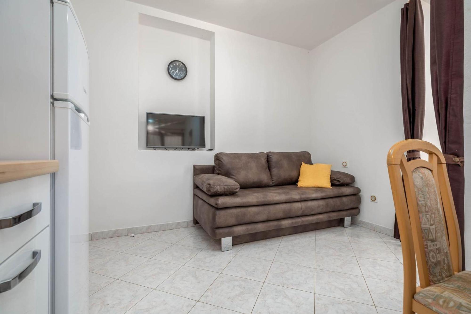 Lovely Apartments In Valbandon Fazana Exterior photo